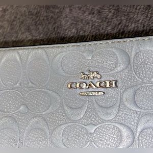 Baby blue coach crossbody bag